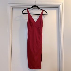 Red fitted Lulu’s dress with slit